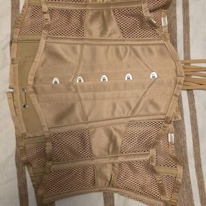 MCC138 In Beige 32inch Like New Perfect For Stealthing